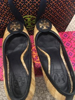 Tory Burch wedge wicker size 6.5 used but not abused