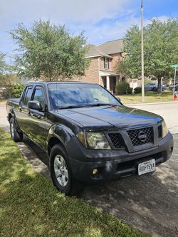 2012 Nissan Frontier,Cew Cab,Black,SL/SVV6