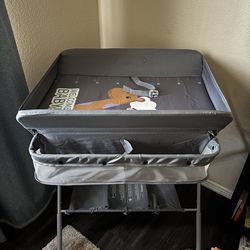 Foldable Changing table