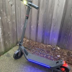 Phantom GOGO Electric Scooter 