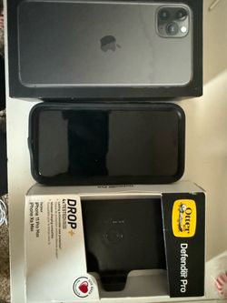 iPhone 11 and otter box