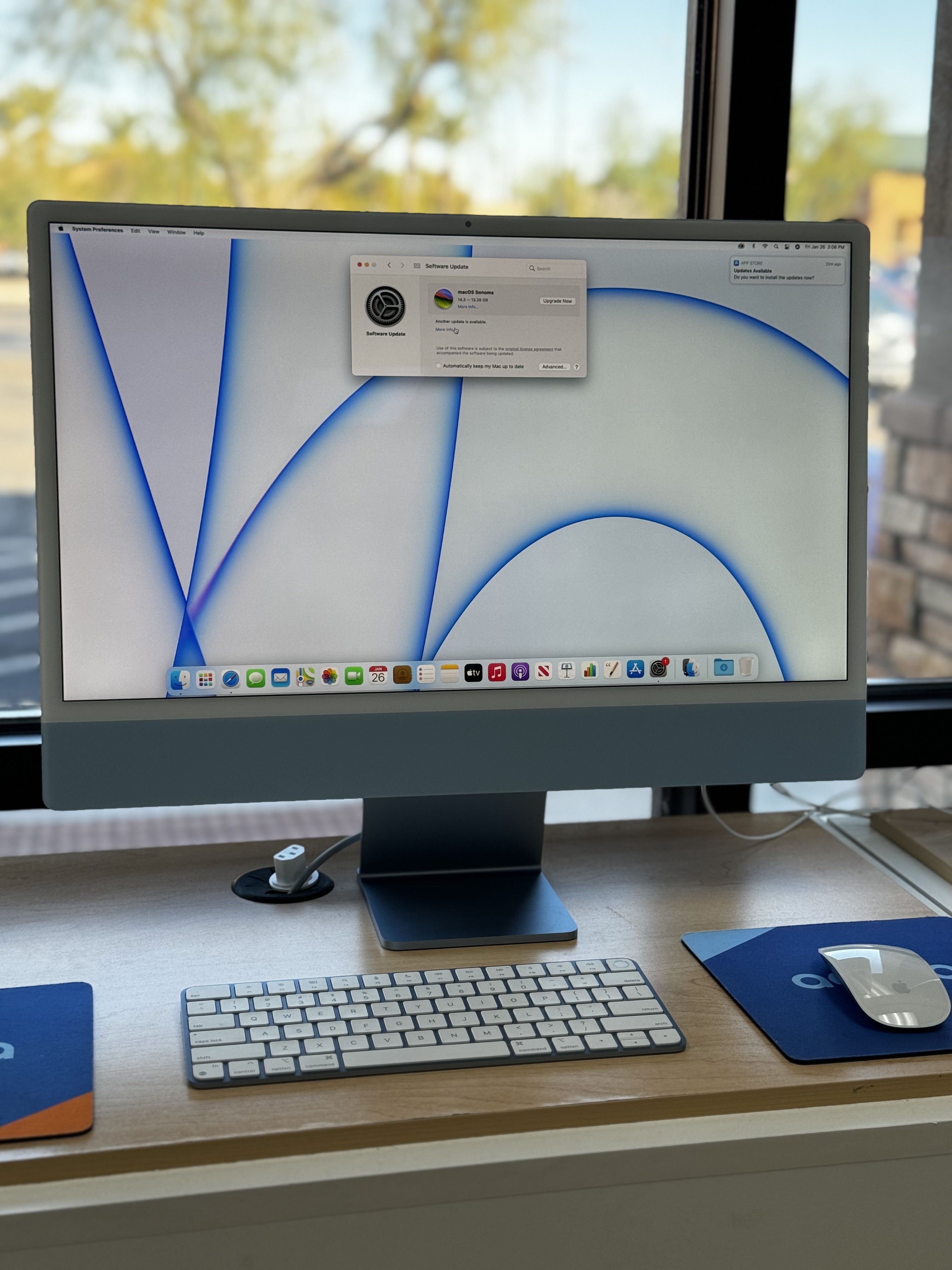 iMac 24'' M3 16GB Ram 512GB Storage