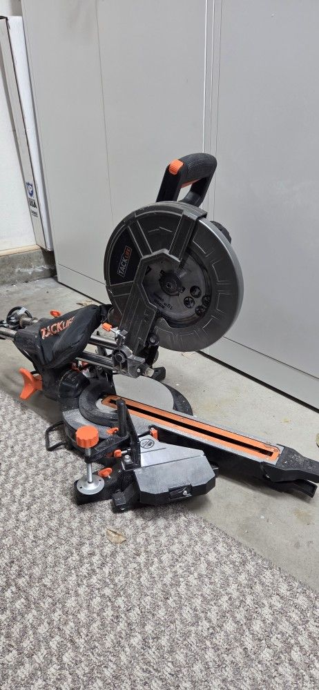 Sliding Compound Miter Saw