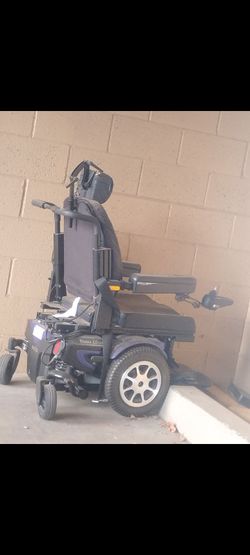 electric wheelchair
