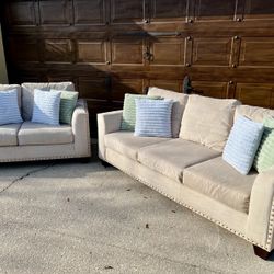 Sofa & Loveseat Set