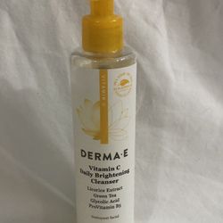 Cleanser & Exfoliant designed to rejuvenate your skin.6oz
