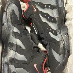Nike Air DT Max ‘96 – Size 10.5 (Men)
