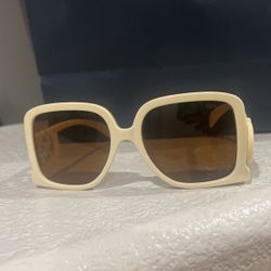 Gucci Women Glasses 