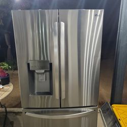 Fridge LG Full Size French Doors Stainless Steel Refrigerator Water And Ice Dispenser 🧊 