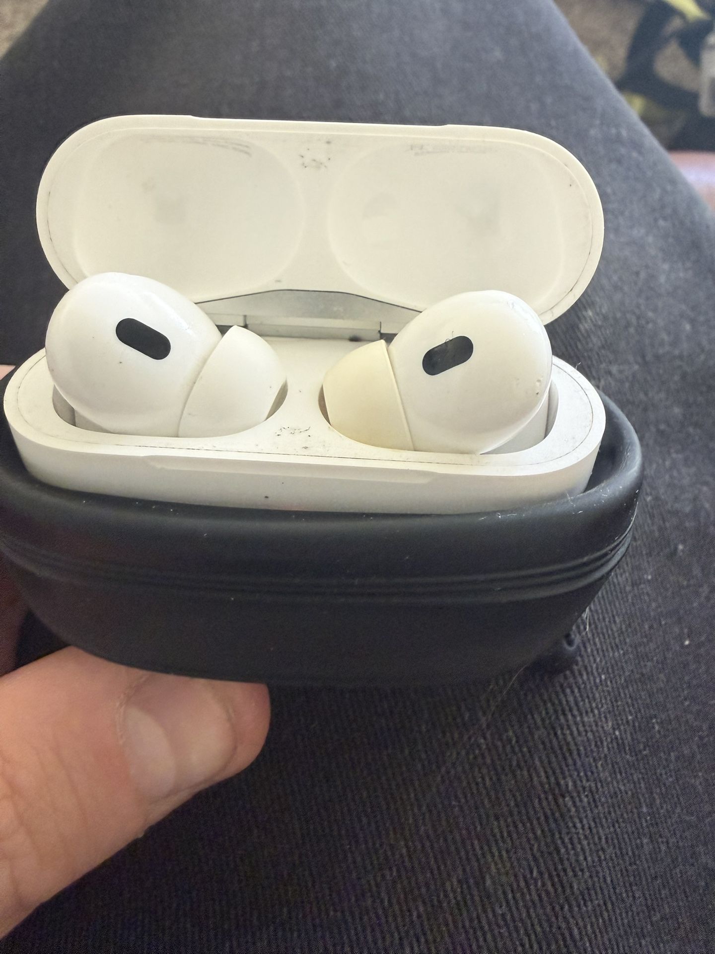 Apple AirPod Pros 2nd Gen