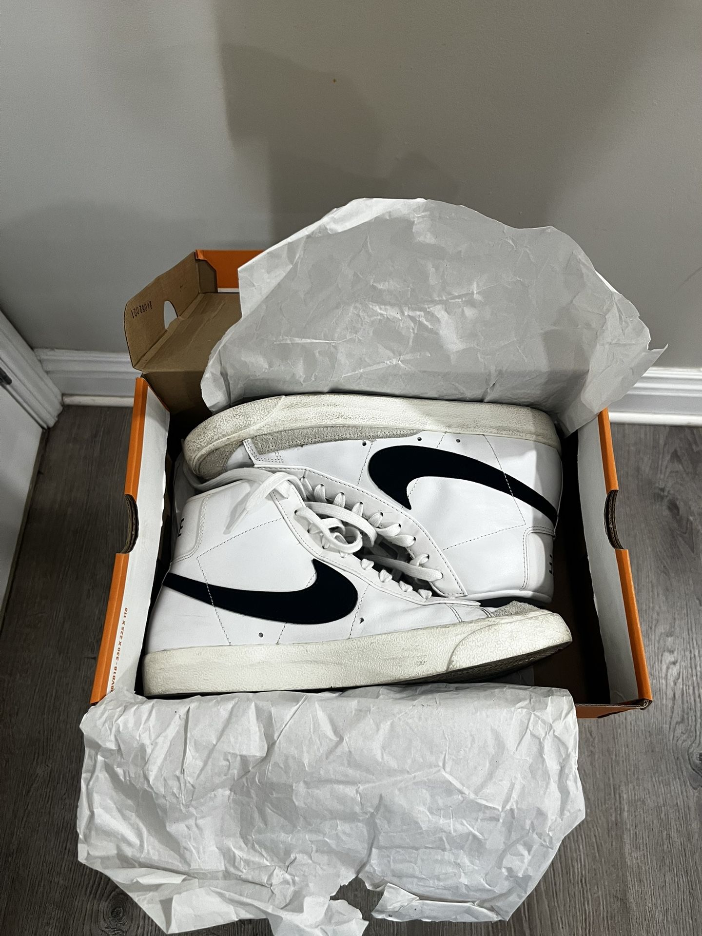 Nike Blazer Mid ‘77 White Size 10