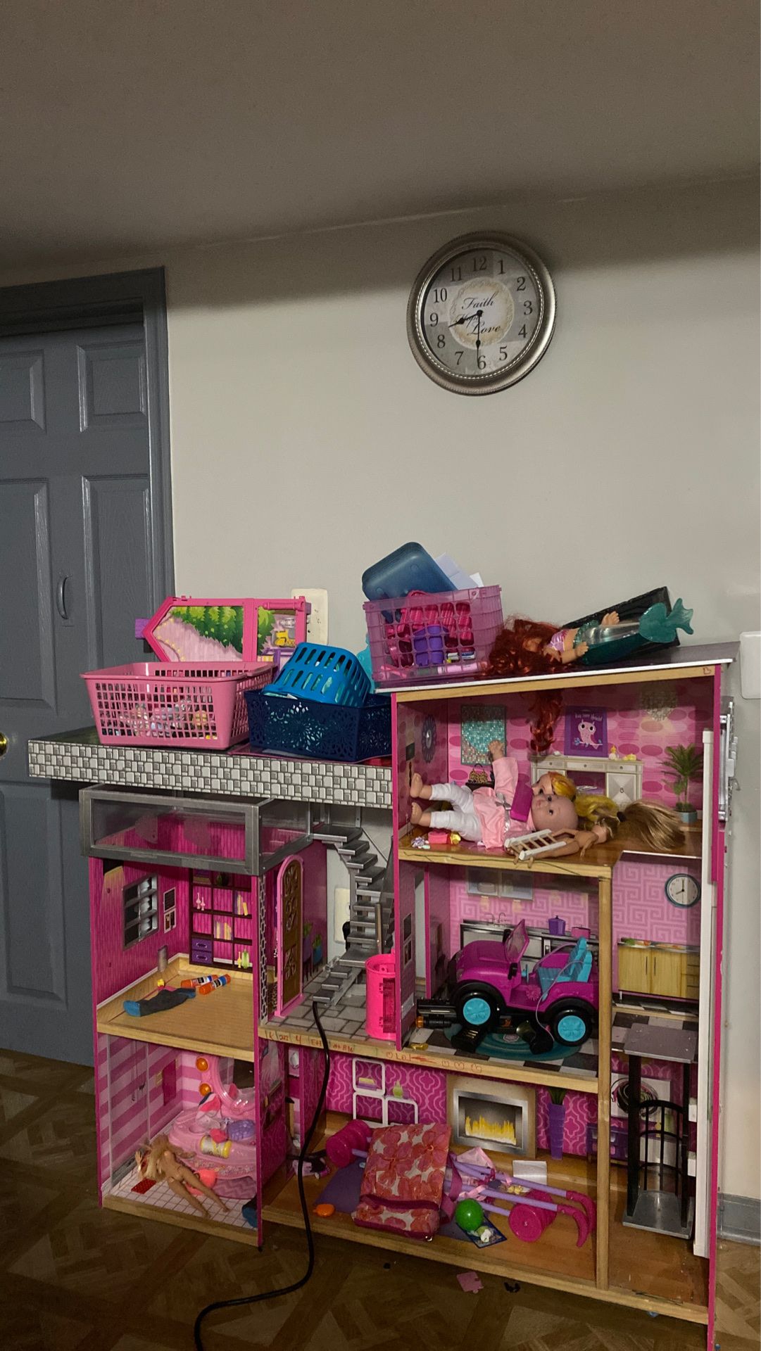 Big Barbie dollhouse
