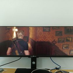 Black Widow 4k Gaming Monitor 43.8"