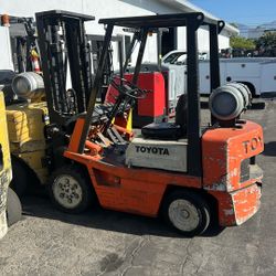 Toyota Forklift  $2500