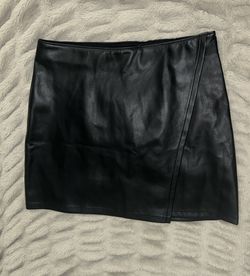 Hollister Faux Leather High Rise Skirt