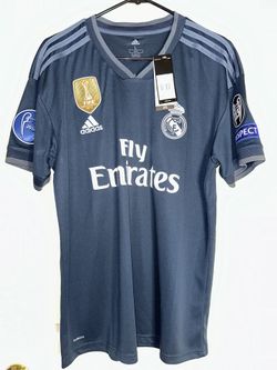 Men’s Soccer Jersey Size Large Real Madrid