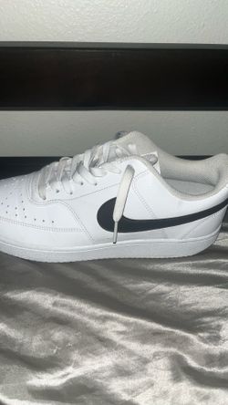 Nike low court vision white and black
