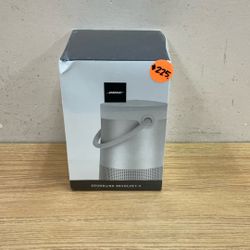 BOSE SOUNDLINK REVOLVE + ll PORTABLE BLUETOOTH SPEAKER.