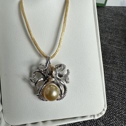 SPRING SALE🌺 Na Hoku Pearl Factory Golden South Sea Pearl set 14k gold & silver octopus pendant