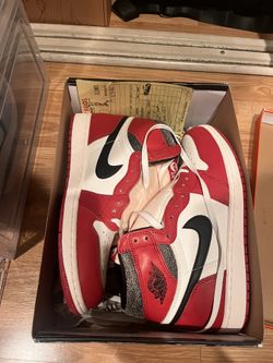 Jordan 1 Chicago Lost and Found size 10.5M Never Been Worn