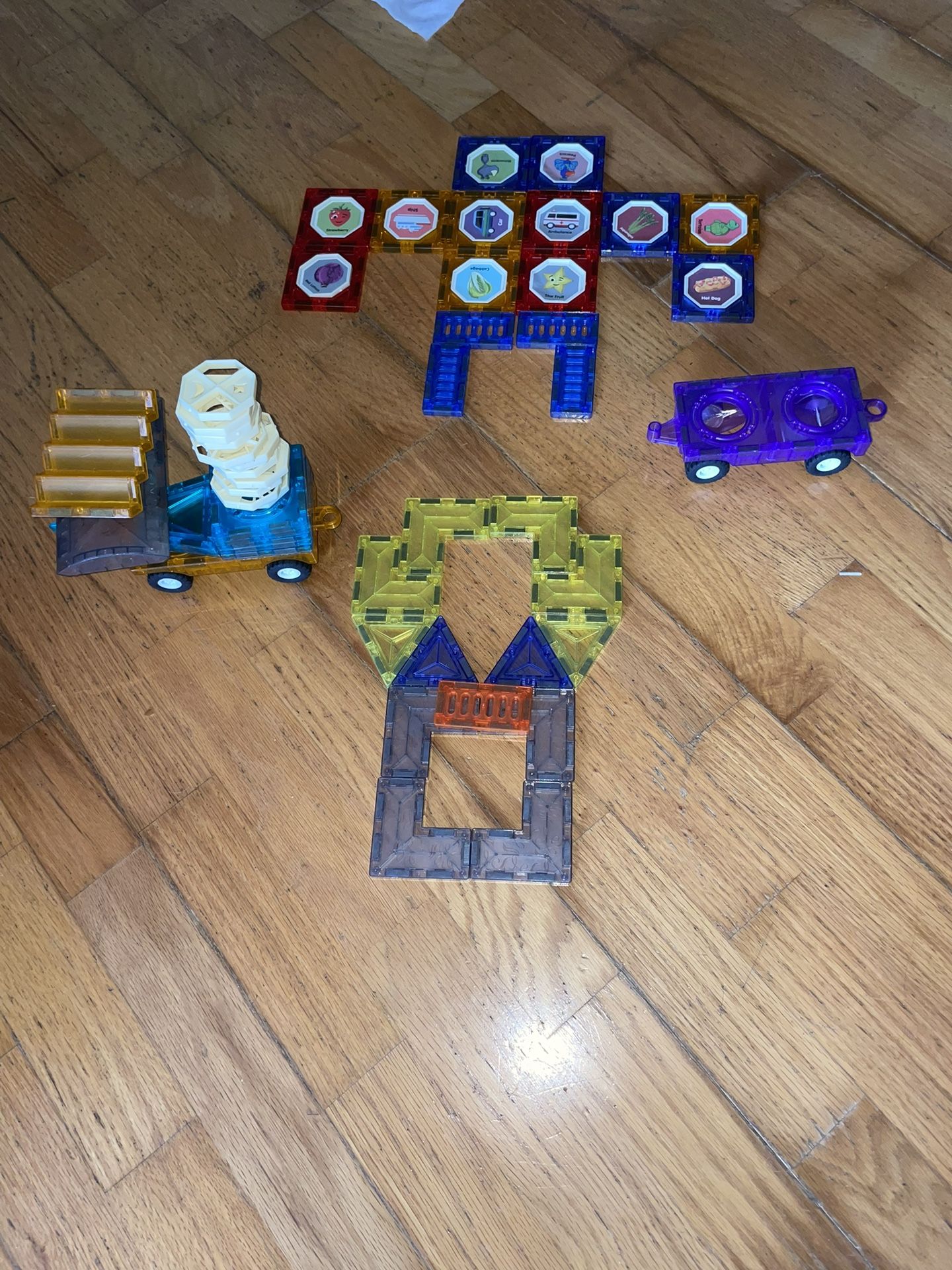 Magnetic Tiles Shapes Set