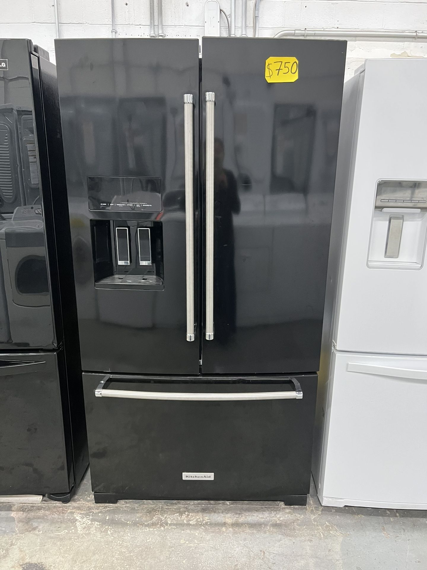 Kitchen Aid 36” Wide French Door Black Stainless Steel Refrigerator In Great Condition 