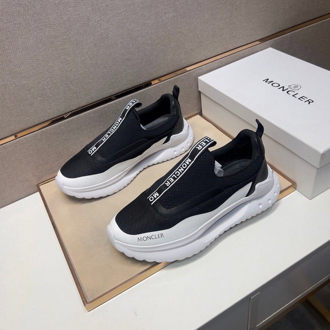 Moncler Men’s Sneaker With Box New