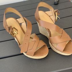 Michael Kors Size 61/2