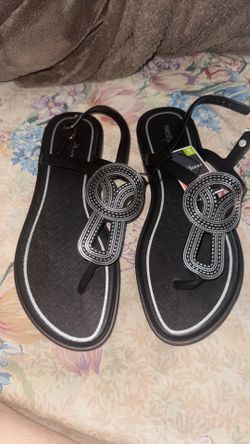 woman sandals size 7-8