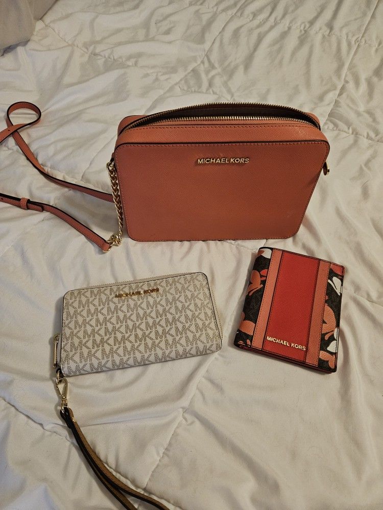 Good Condition Used Coach Bags & Wallet