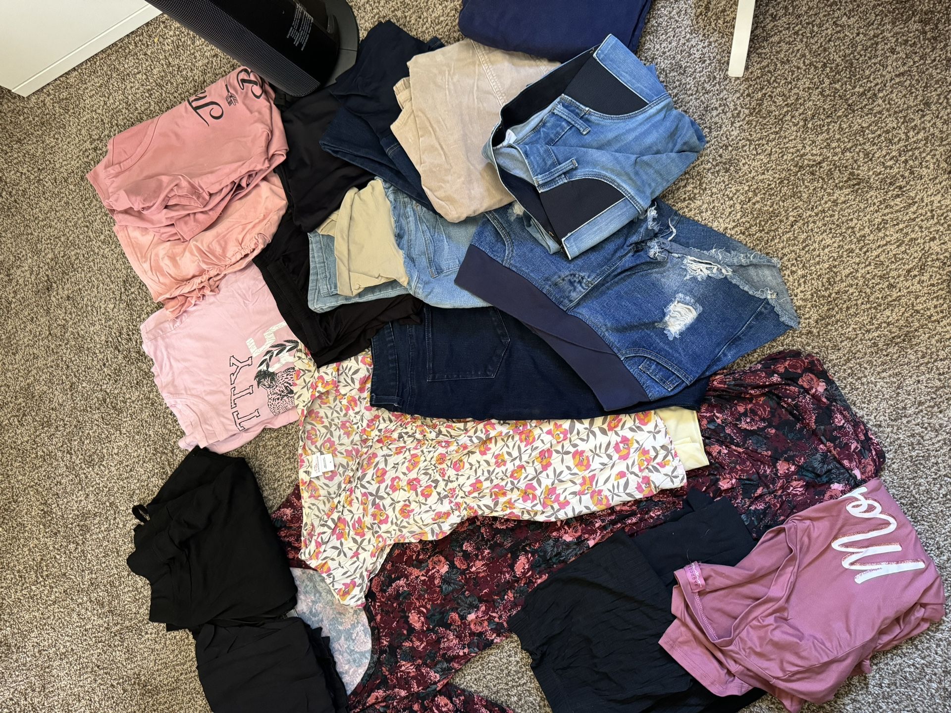 Lot Of Maternity Cloths Shirts Pants Dresses