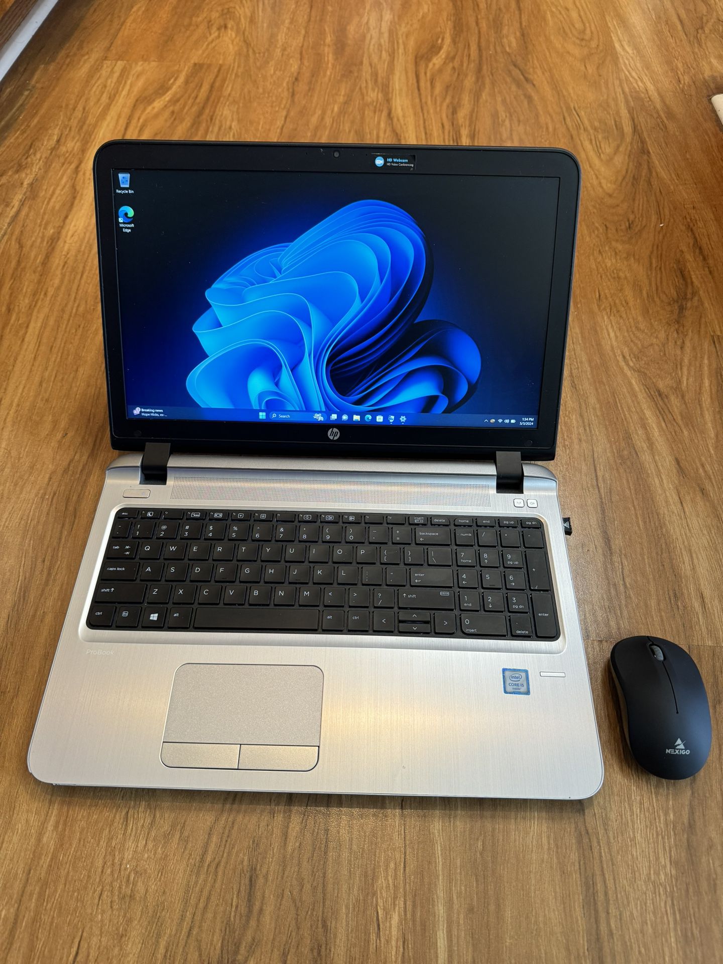 HP ProBook 450 G3 core i5 6th gen 8GB Ram 256GB SSD Windows 11 Pro 15.6” Laptop with wireless Mice & charger in Excellent Working condition!!!!!!  Spe