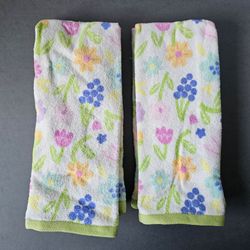 Room Essentials Floral Hand Towels NEW