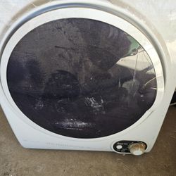 Magic Chef Washer Dryer