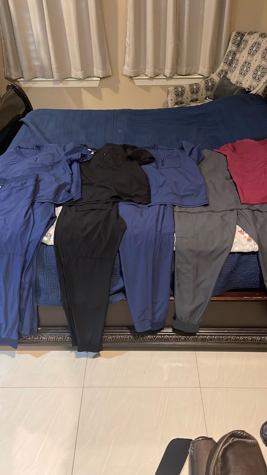 6 Sets Of Xl Scrubs Cherokee And Infinity Brand