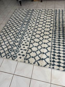 Area rug 6 x 9
