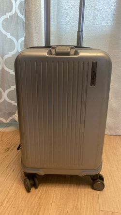 Samsonite Carry On Luggage 