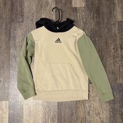 Boy’s Adidas Sweatshirt Size M