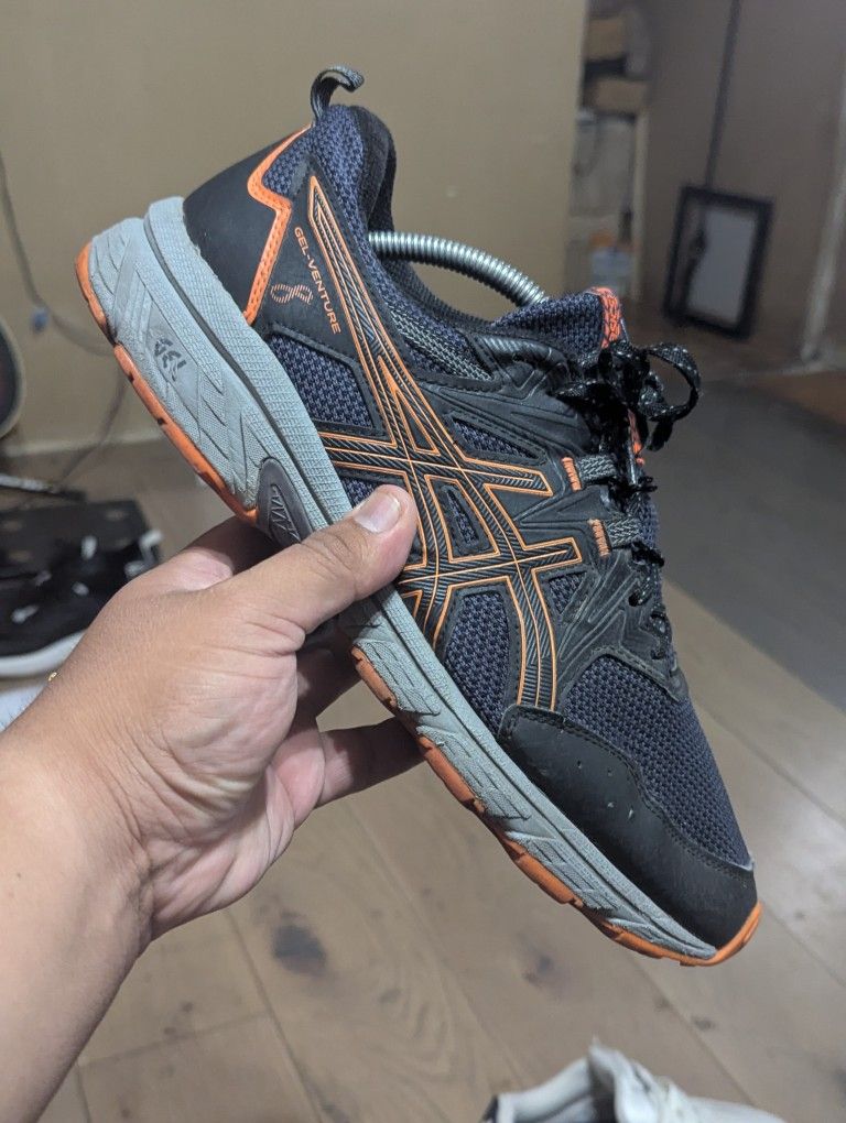 Asics Gel Venture 8