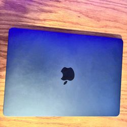 Apple MacBook Air: Midnight Black 13- Inch M2 Chip