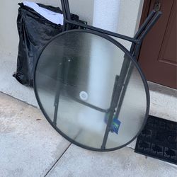 Black And Clear Table