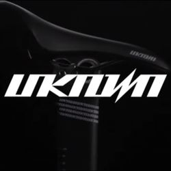 Rare Carbon Aero Seat Post UNKNOWN SINGULARITY 