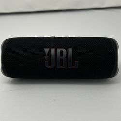 JBL Flip 6 Black Speaker