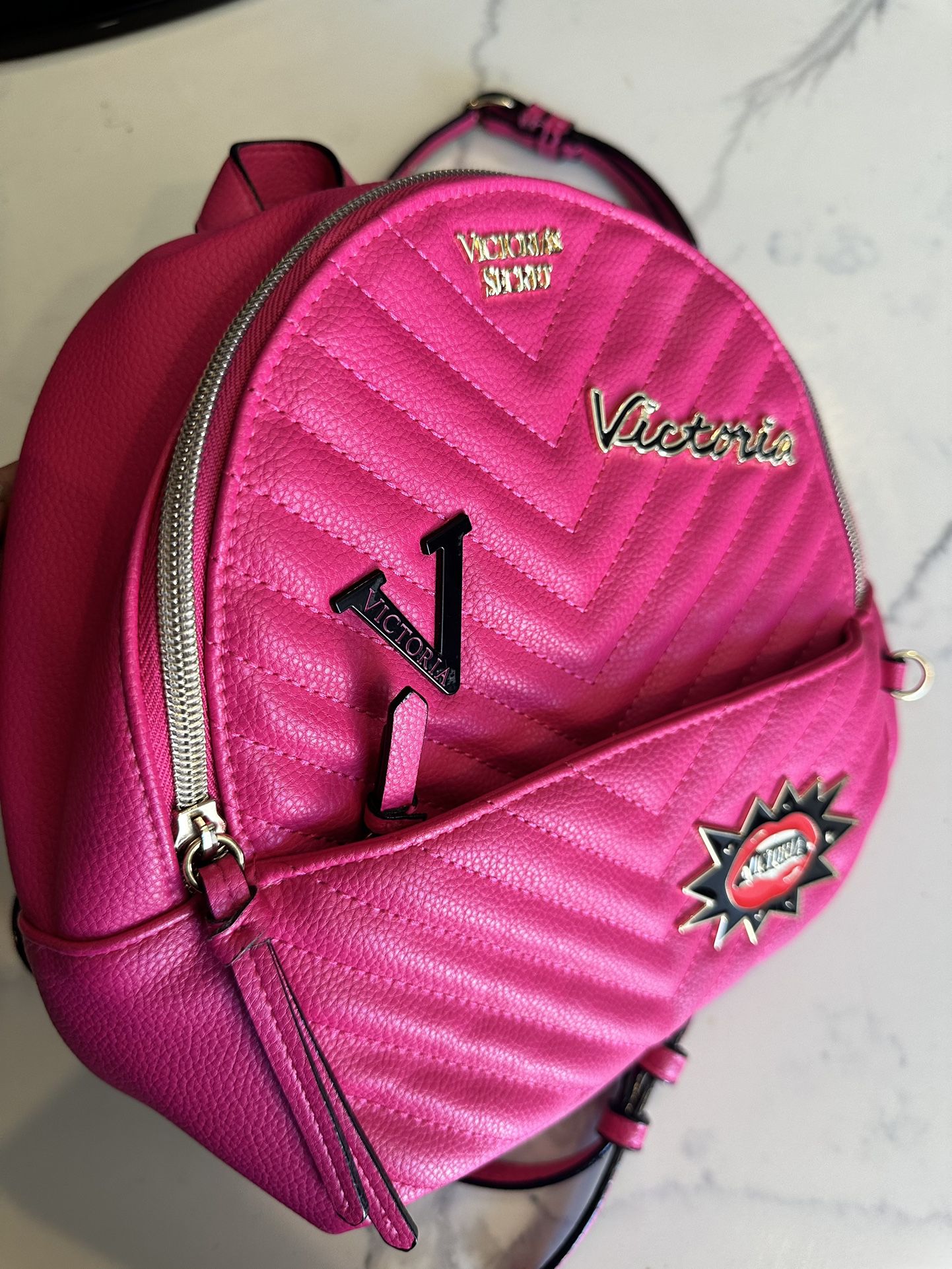 Victoria Secret Mini Backpack (Keychain ) for Sale in Oak Ridge North, TX -  OfferUp