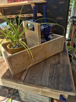 Wooden tote