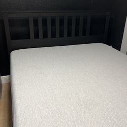 Cama Quen En Perfecto Estado Con Colchón 