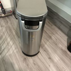 Simple Human Dog Container 