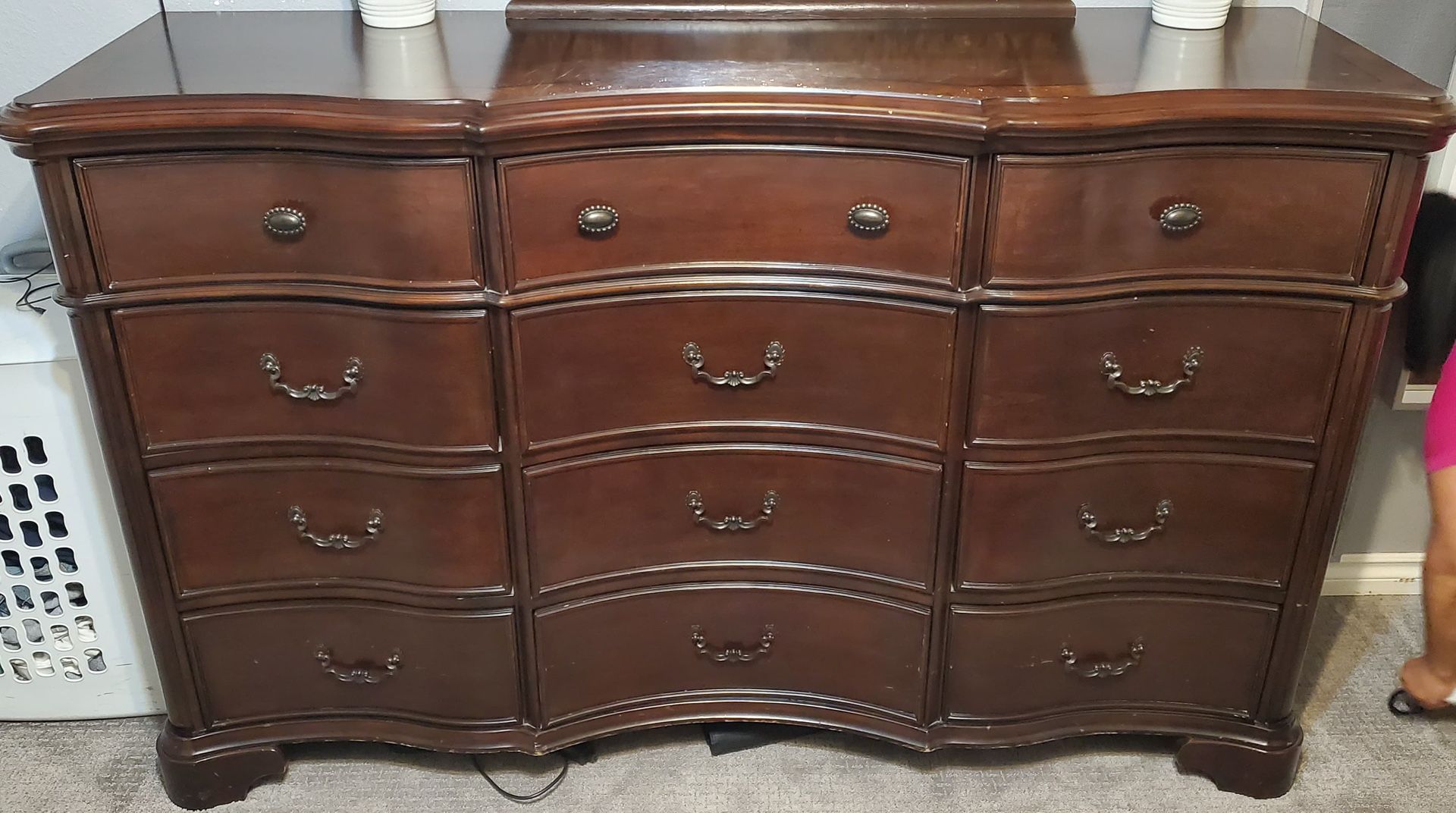 Dresser