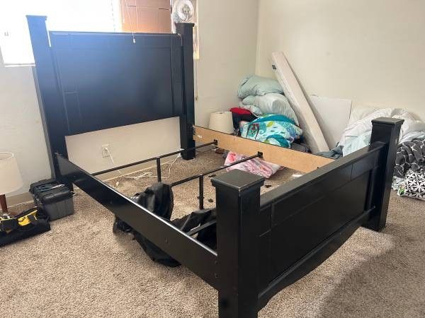 Queen Bed Frame – Headboard, Footboard & Rails