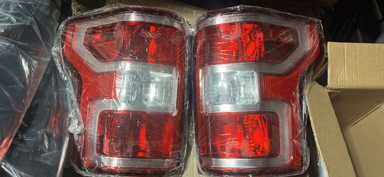 Ford F150 tail lights 18-20